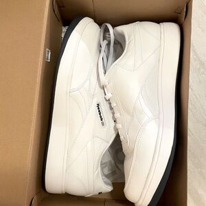 Like New Reebok classics Sz 13